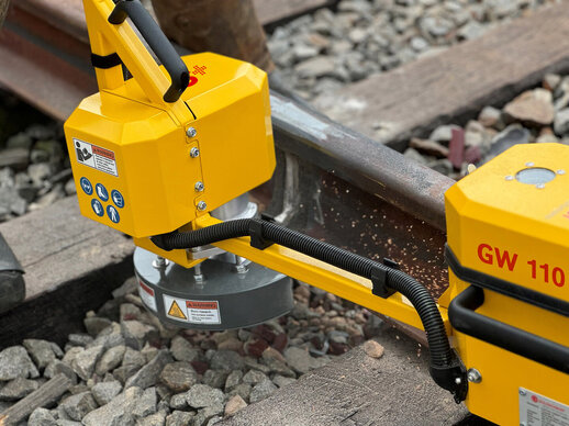 View of the grinding area of the grinder